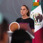 El Irán critica la política exterior de EE.UU. y exige un giro en la relación con Washington, mientras Trump se enfoca en consolidar su legado político.