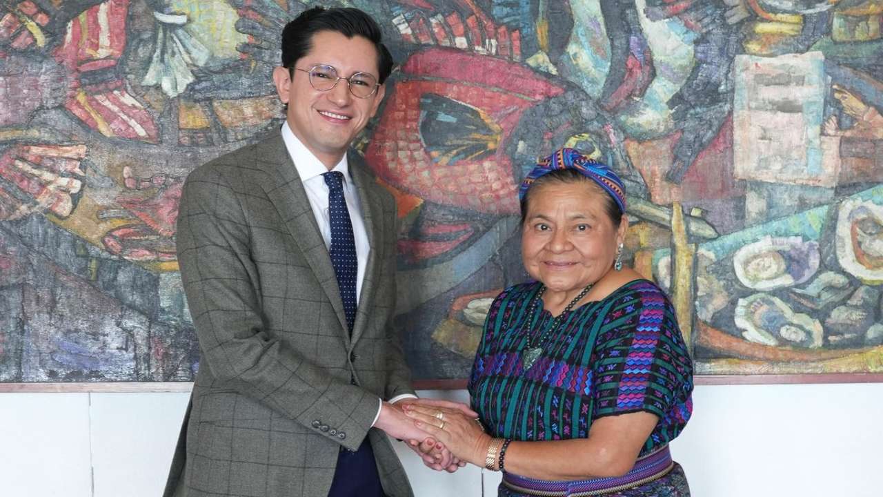 Nombran a Rigoberta Menchú Alta Consejera para los Derechos de las Mujeres